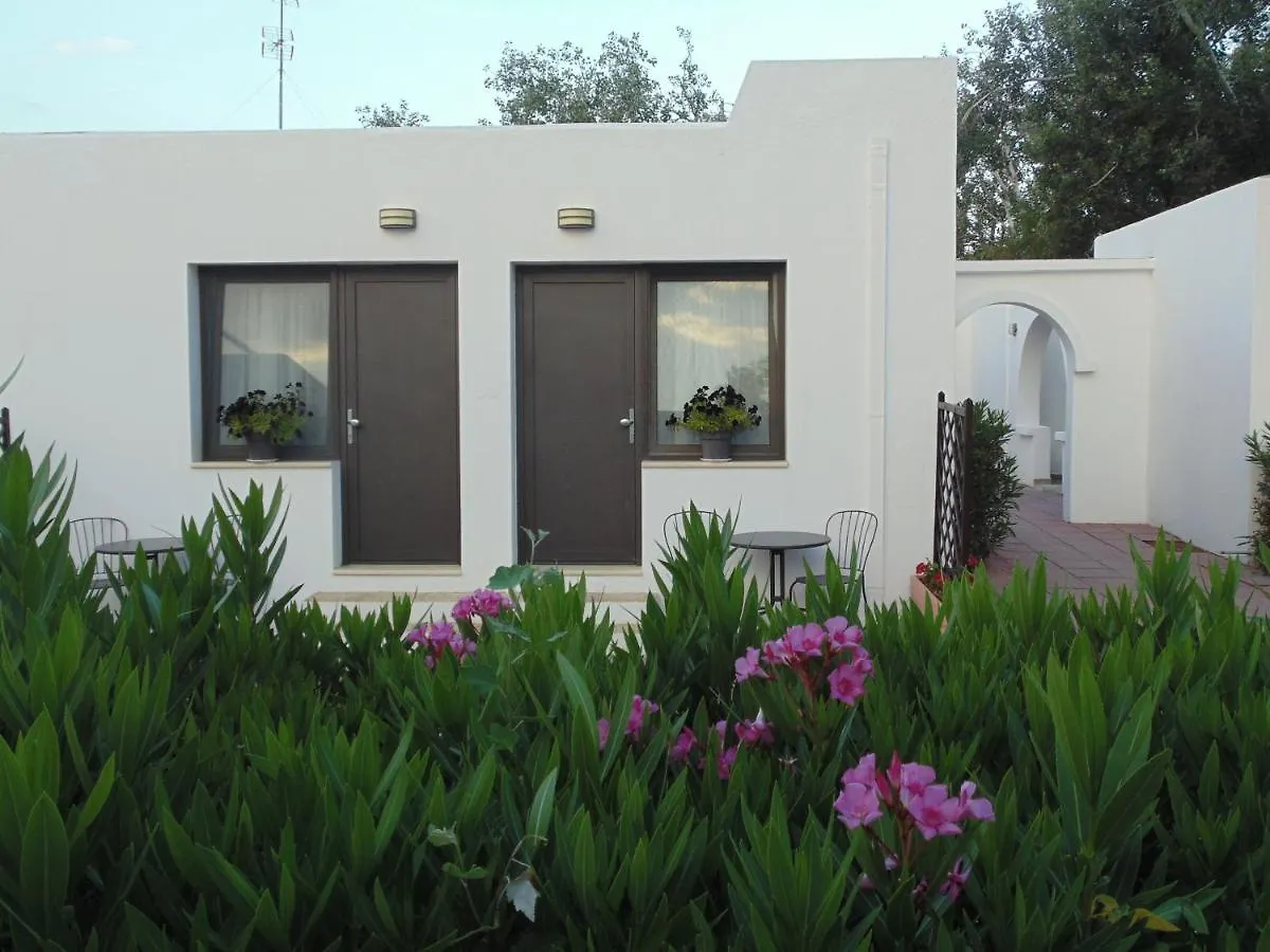 Ouzouni Resort Boutique Bungalows Nea Moudania